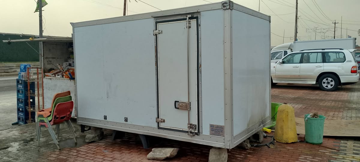 سلام عليكم للبيع بوكس حافظه مال فحل العنوان بغداد معارض الحبيبيه استفسار على هاذا  ***********
