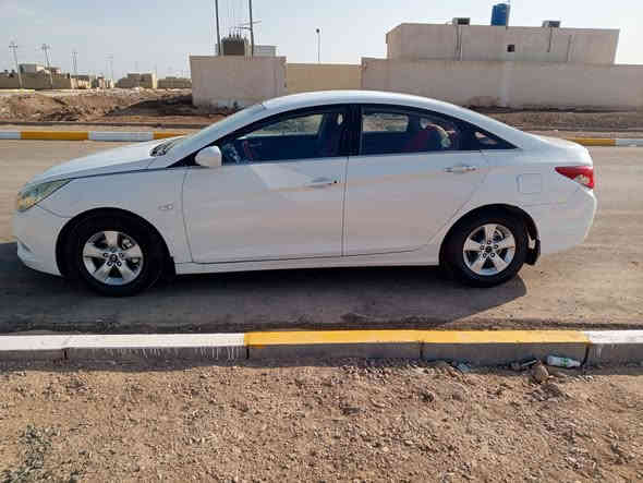 سلام عليكم خوان سوناتا موديل 10وارد كوري الكوري ماينكفل من صبغ وبيه ضربه وره جاملغات اخلفيه   سياره مكينه وكير جدد مكين دووش خليجي كير ابو القطره حداده وتخم تاير وتبريد كله مكفول رقم بصره تحويل ثاني يوم ***********مكان سياره ميسان الميمونه سعر 78
