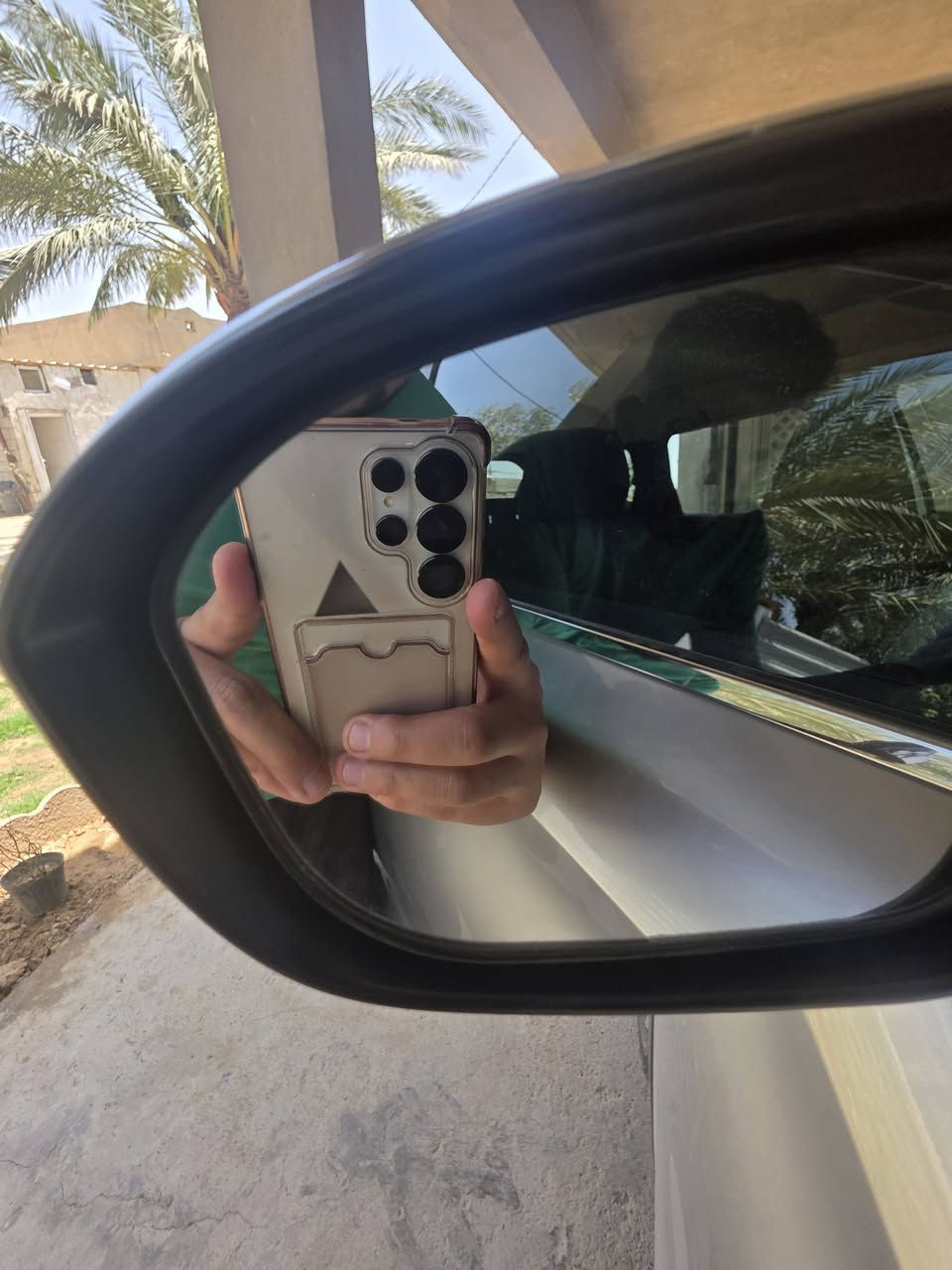 اوتلندر موديل 22 رقم سلمانيه مميز
ضرر فقط جامرلغ سكن وبي تعديل بارد بالسكف مال شحن 
سياره حلوة وحديده ماشيه ٨٥الف كلشي على البلد 
سعر 190$ 
مكاني كركوك حي الاسرى للاستفسار ***********
