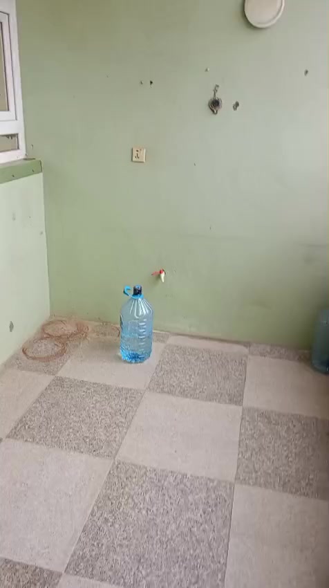 بيت150م للاجار طابق ثاني مساحه 150م فول مواصفات جديد ***********. حي النصر قريب  سايدين شارع الوسط
