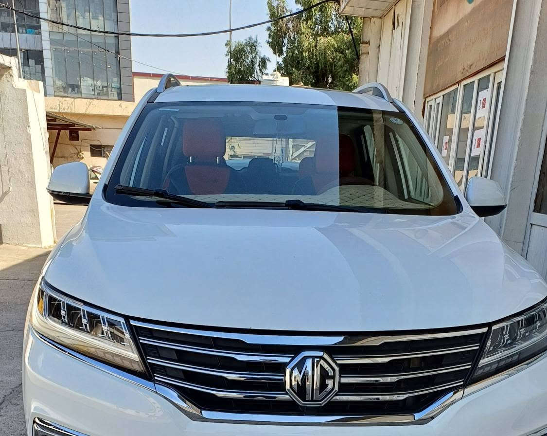 سيارة نوع MG RX5  فول مواصفات موديل ٢٠٢٢ ضمان شركة بدون صبغ بدون حادث سيارة جديدة محرك ١٥ تيربو حتى بنزين عادي يشتغل سعر سيارة ١٤٩ وبيه مجال اتصال على رقم *********** أربيل, العراق
