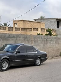 BMW 735i 1992  بلادي فقط مصبوغ  لا ضربه ولا معجون ولا خياس كهربائيات ك...