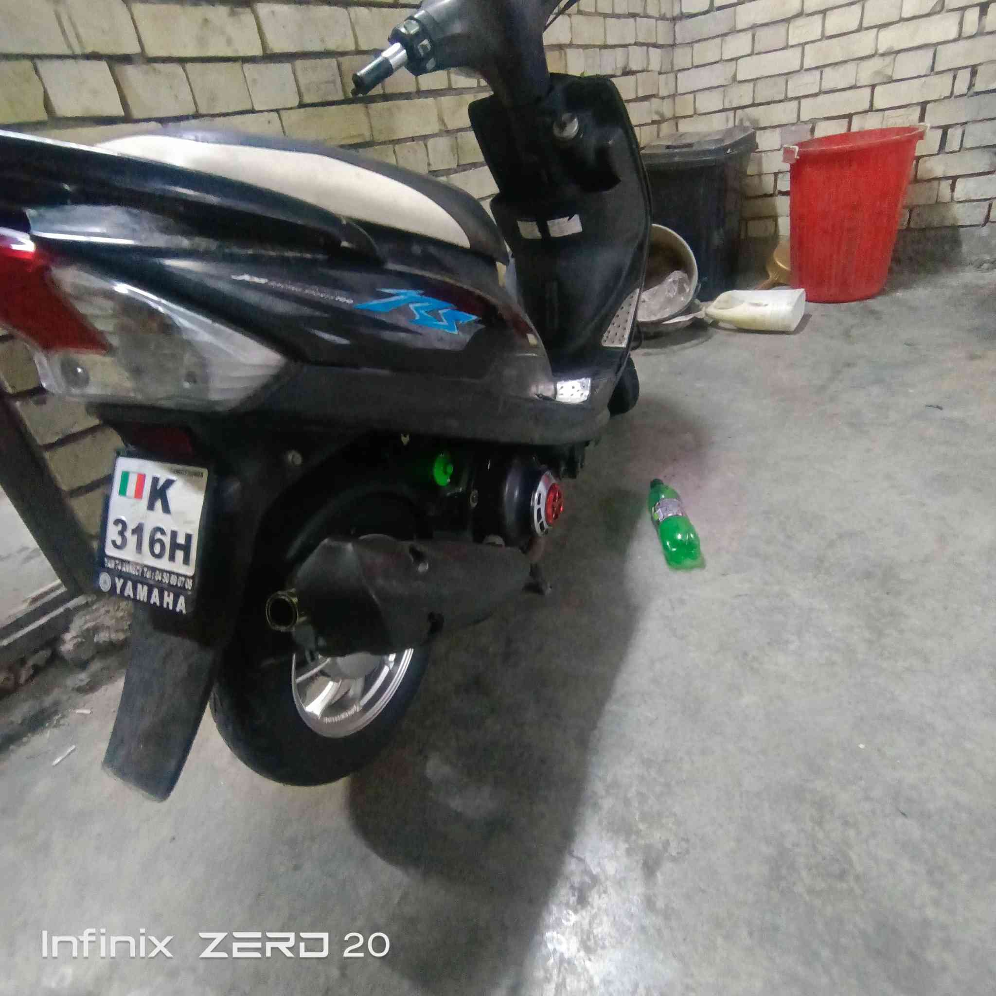 سلام عليكم دراجه للبيع دراجه مكينتهة مكفوله ما مفتوحه بلاديه49كفر اصلي كهرباياتهة كلهة شغاله دراجه بكل وكت نص ديرة خير من الله سعر 700وبيهة مجال مكاني بغداد حي نصر رقم بي وتساب ***********
