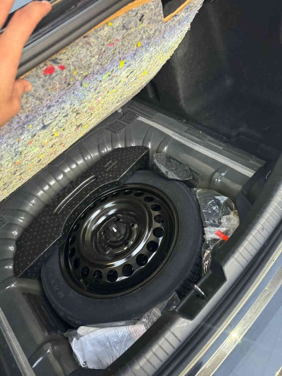 سياره ماليبو lt
موديل ٢٣ سياره دخول جديد بيه بارد طارف بنيد مجرد بارد  بدون صبغ 
فقط دعامية صبغ لايتات بلاديً ايرباك سستم راجع كوله تبديل باصلي 
سياره تدفئة كشنات 
كارد بلي 
ويل كب 
كشن كهرباء 
كامره بلادي
السياره جاهزه مابيه اي نقص واجدد من الصور
مكان سيارة كرادة
***********
الشراي يتصل وبالخدمة
