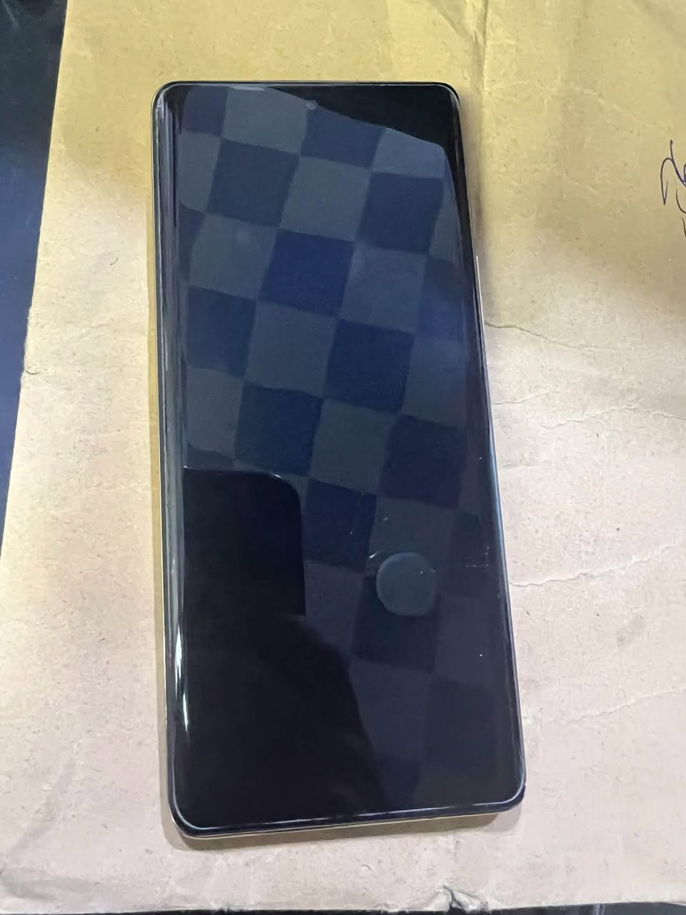 مكلف بالنشر 
Infinix zero 30 
رام 8+5 
ذاكره 256 
مكان مركز الحله
رقم صاحب التلفون 
***********
