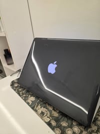 ماك اير 2017 معالج انتل i5  الرام 8g الهارد ssd128g  مع هدية كفر حماية...