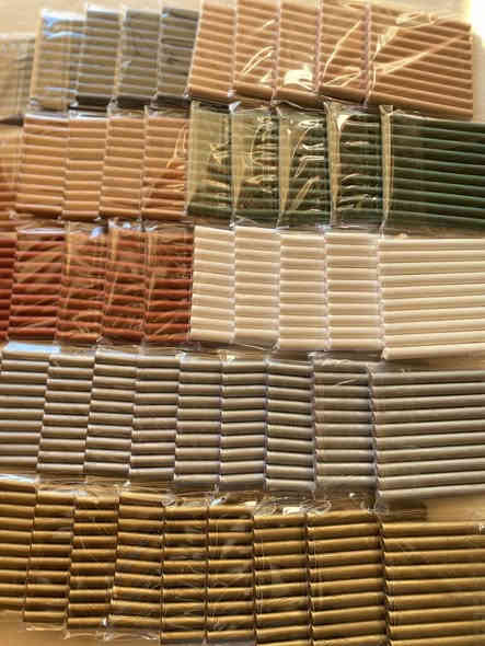 يتوفر التوصيل الى كافة محافظات العراق
شمع حراري للظروف المناسبات بسعر الجملة
سعر الكيس 5250 دينار فقط 🔥🔥
***********
