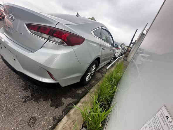 سوناتا موديل 2019 غاز غاز ادوات ادوات دخول جديد كصه جنطه مكينه 2400 سياره على واضع الشركه جديده معنه الكلمه متوم أرقام وسنويه ولوحات طبق الاصل كير مكينه كفاله حداديه طخم تاير جديد تبريد ثلج برغي ما بيه نقص سعر 63 وبيه مجال هاتف *********** مكان العماره
