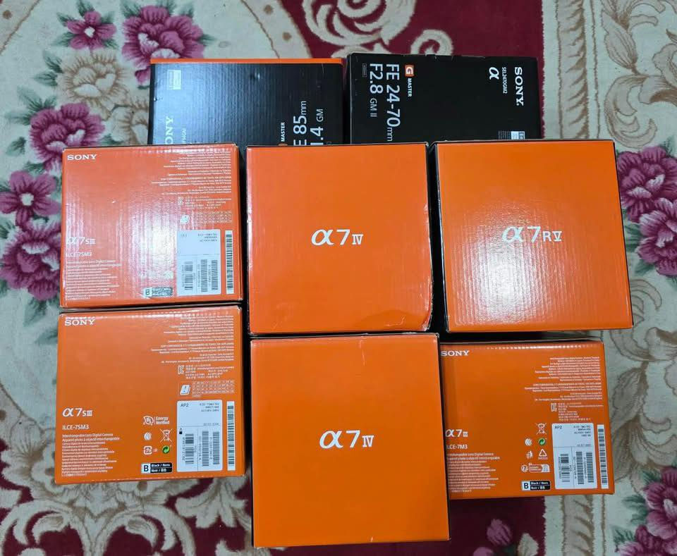 سوني جديد ما مستخدم شركة
بدي سوني a7R5 السعر 3،700،000
بدي سوني a75 السعر 3،550،000
بيع بيع او مراوس بسوني نظيفات جدا 
مكاني بابل 
***********
