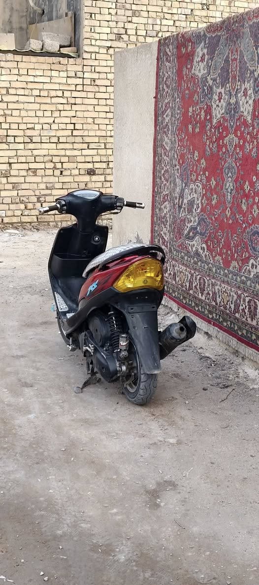 بـسـم الله الرحمن الرحيم
من رخصه الادمن 
دراجه ماكس للبيع 
مزود وياله وصالنصه FM الطلقه ملغيه من السوبر
دراجه مكينه نضيفه ما مجفته ولاشي كلشي بيها بلادي
كفرات نضيف اخت البلادي مختمه
السعر خاص الاتصال على الرقم لمعرفه التفاصيل اكثر 
***********
العنوان ميسان المشرح
