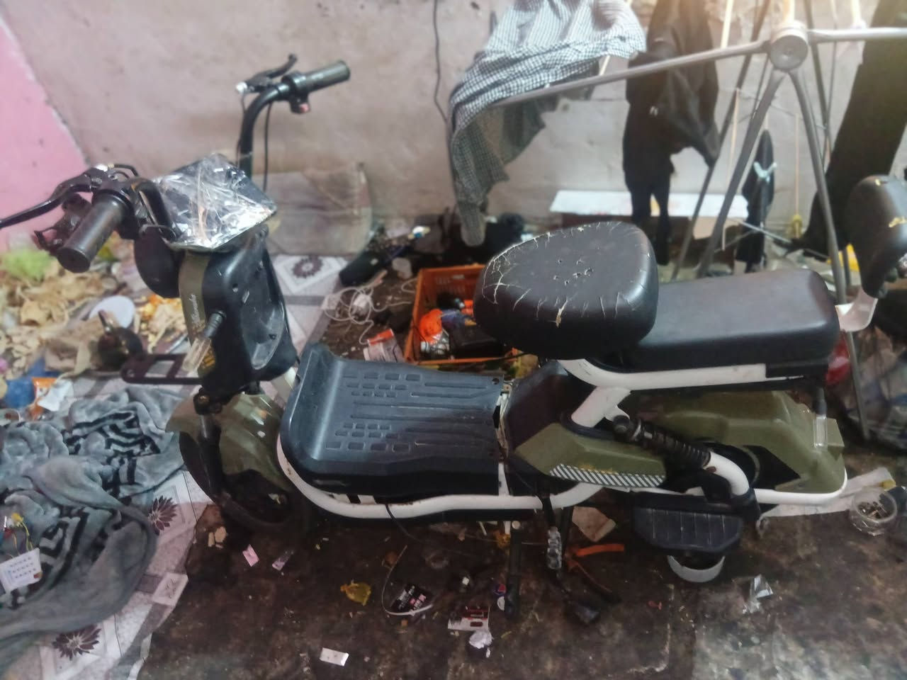 دراجة شحن للبيع بدون بطاريات وطافية  مااعرف شبيها السعر ١٠٠ مكاني بغداد


**إذا كنت صاحب هذا الإعلان وتريد حذفه لأي سبب، رجاءا أرسل رسالة إلى الدعم الفني**