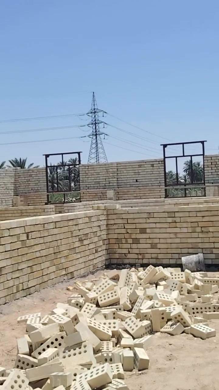 خلفه بناء درجه اولى في كربلاء وشراف مهندسين إلتزام بل عمل من أول يوم ال آخر يوم وسعار مناسبه جدا وهذه رقمي ***********
