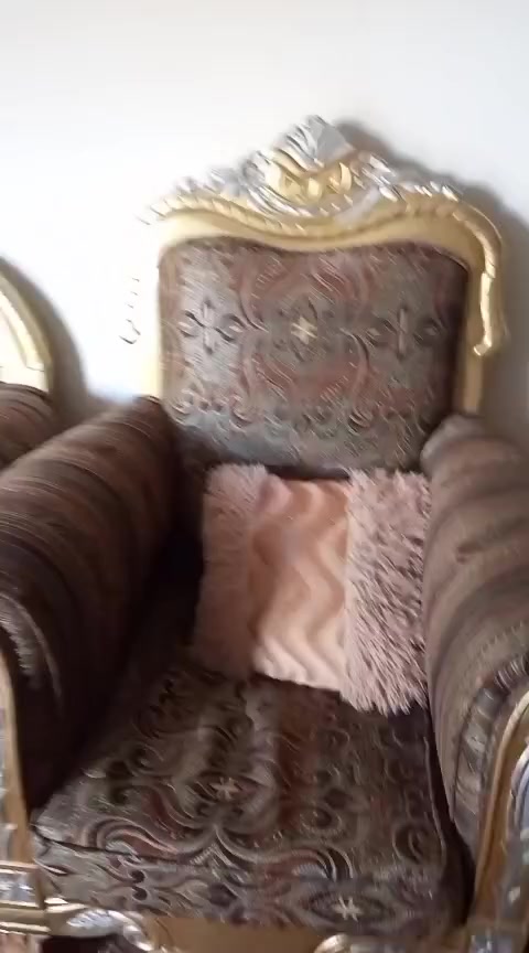 "🔥 تخم وميز طعام فخم للبيع! استعمال نظيف، سعر مناسب 🌟.
اتصل ***********"
رمـــيثه https://whatsapp.com/channel/0029VbCM5m49WtCA6YaKXG35
