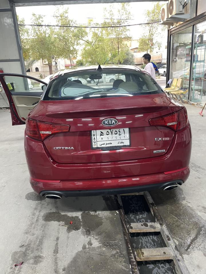 كيا اوبتما 2011 امريكي ماشية 135  الف ميل محرك 2400 GDI شرط بدون دوانز ولا تنقيص حادثها بنيد و جاملغ يسرة راجعات  نفسهن صور الحادث و التقرير موجودة  فول مواصفات لمتد....تحكمات ستيرن  بصمة تشغيل بانوراما طكتين كشنات الامامية كهرباء + تدفئة و تبريد بالكشنات الامامي  و الكشنات الخلفية تدفئة فقط ستيرن تدفئة سستم صوت تبريد و تدفئة قطعتين  شاشة و كامرة و كامرة امامية تسجيل الحوادث بصمة ابواب جنطة بصمة كير اوتماتيك +عادي 6 نمر تبريد بيانو مانع انزلاق مثبت سرعة حساس تايرات تحذير سرعة بعد ال120 حساس حرارة اشاير بالمري منظومة تبريد جديدة  الجام الامامية اوتو  زوج  تايرات جديدة منظومة لايت زنون كهربائيات السيارة كلهن شغالة نواقصها دوشمة كشنات و دبلات خلفية فقط السعر 115 ورقة و بيها مجال قليل  مكانها السيدية ***********
