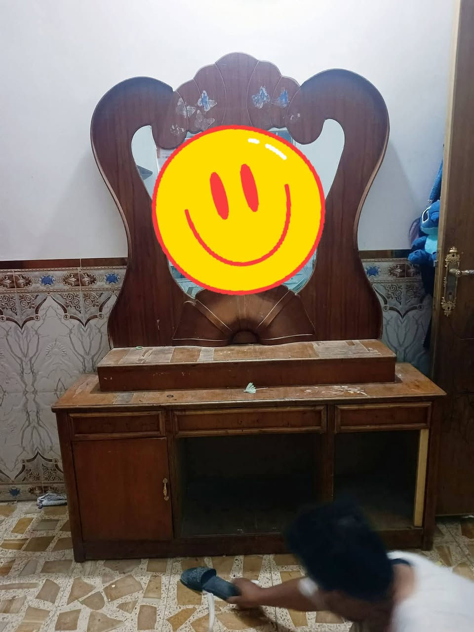غرفه للبيع مفصخه وجاهزه بس اشيله وتنصبه
ب250 وبيه مجال للناس المحتاجه 
الي يريده يكلي اني ادخله خاص


**إذا كنت صاحب هذا الإعلان وتريد حذفه لأي سبب، رجاءا أرسل رسالة إلى الدعم الفني**