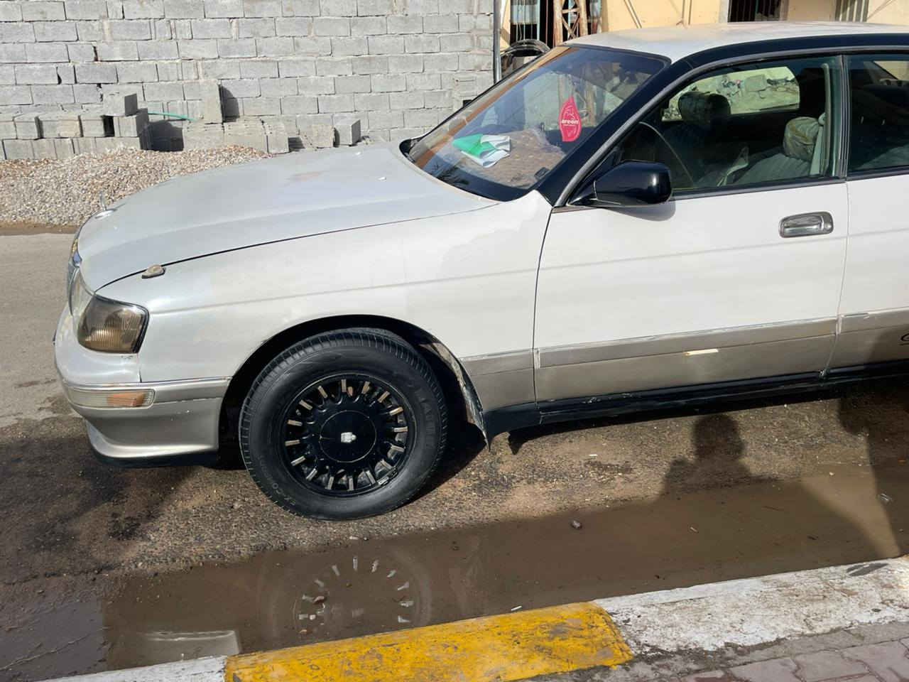 بطة متصل موديل 93 رقم انبار تحويل ثاني يوم سيارة جاهزة من كلشي تبريد ثلج تدفئة كهربائيات كلها شغالة كير ومحرك نظيف جاهزة من كلشي مكان السيارة الانبار الحبانية السيسي
السعر 50 وبيها مجال 
رقم الهاتف ***********
