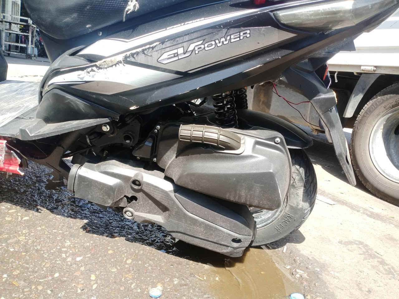 للبيع نضيفه ما صالي سبوع من مشتريه اريد ابيعه وارجع لبغداد جبته عبالي ابقه فتره هنا وروح بيه لشغل بس بطلت وراح ارجع بغداد لتفيده يتصل *********** ع رصيد
او عل واتساب *********** او مراوس بايراني نضيفه  علمود نطيه لاخوي
