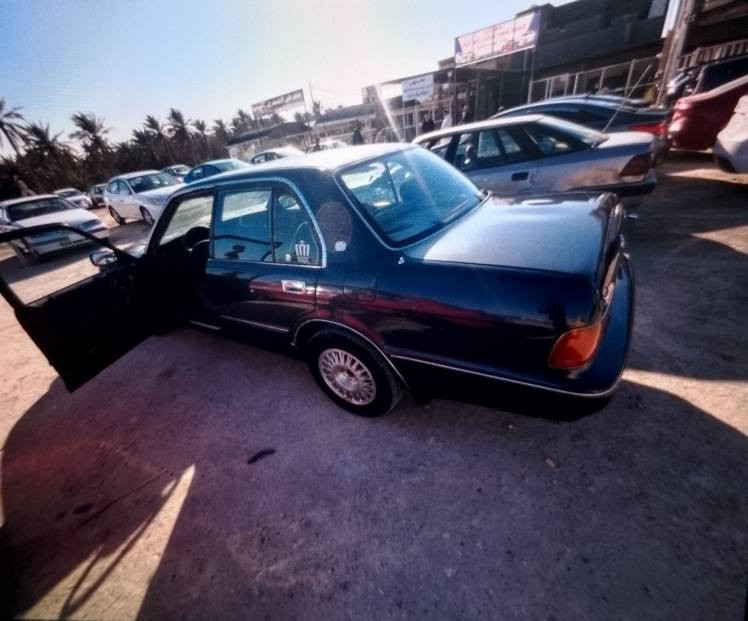 إسلام عليكم ورحمة الله وبركاتة كراون ارنب سياره ايسر بلاد مكفوله مكينه جديده لاتنقيص ولاتبخير سياره بلاديه مامصبوغه تبريد شغال لا كص ولا نقل جثه مكفوله من اي عيب شرعي هذا رقمي ***********
