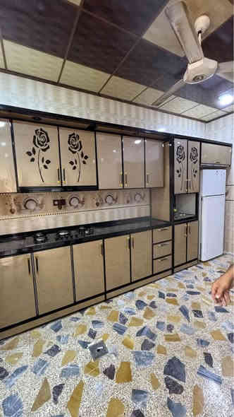 ***********.            
مطبخ المنيوم مواد تركي ثقيل جكامج البواب هدروليك مقاطع محشه بخشب مع ضمان حقيقي اي شي ما يعجبك فلوسك مرجوعه و ترميم مطبخ علينا مع هديه 🎁 تلفزوين او ثلاجه او اوفن سنجار
