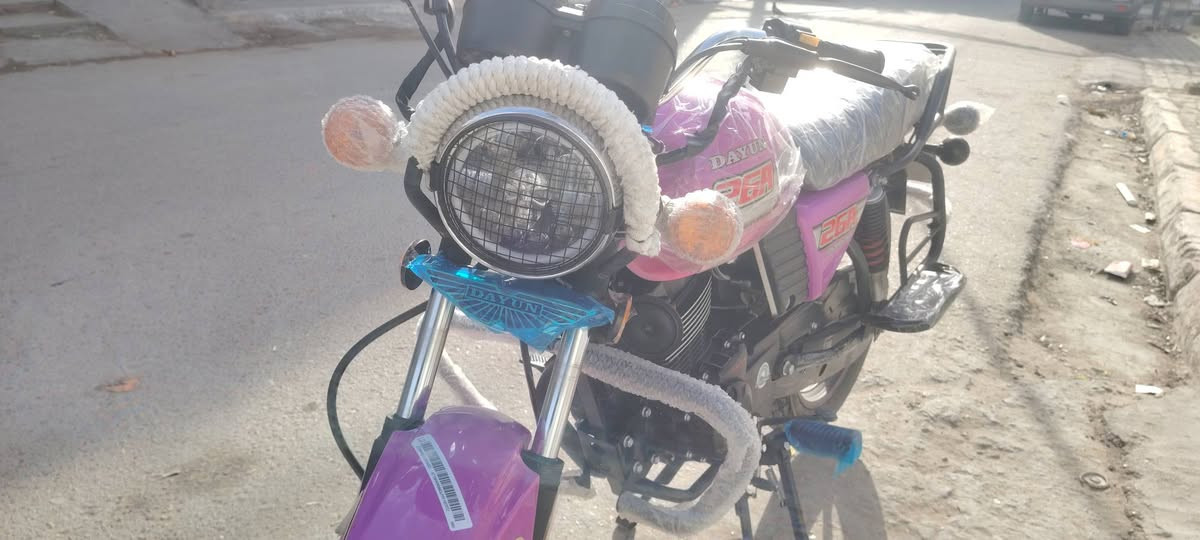 سلام عليكم للبيع دايوان مديل 22 طالعه بل23 اوراق اصولي كربلاء  يم مكتب حسين دراجه شوفت عينك واحد عله واحد سعرها مليون و700 
***********
