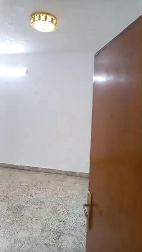 بيت ارضي للايجار جاهز للسكن في الامين الثانيه فلكه الحدادين
***********
