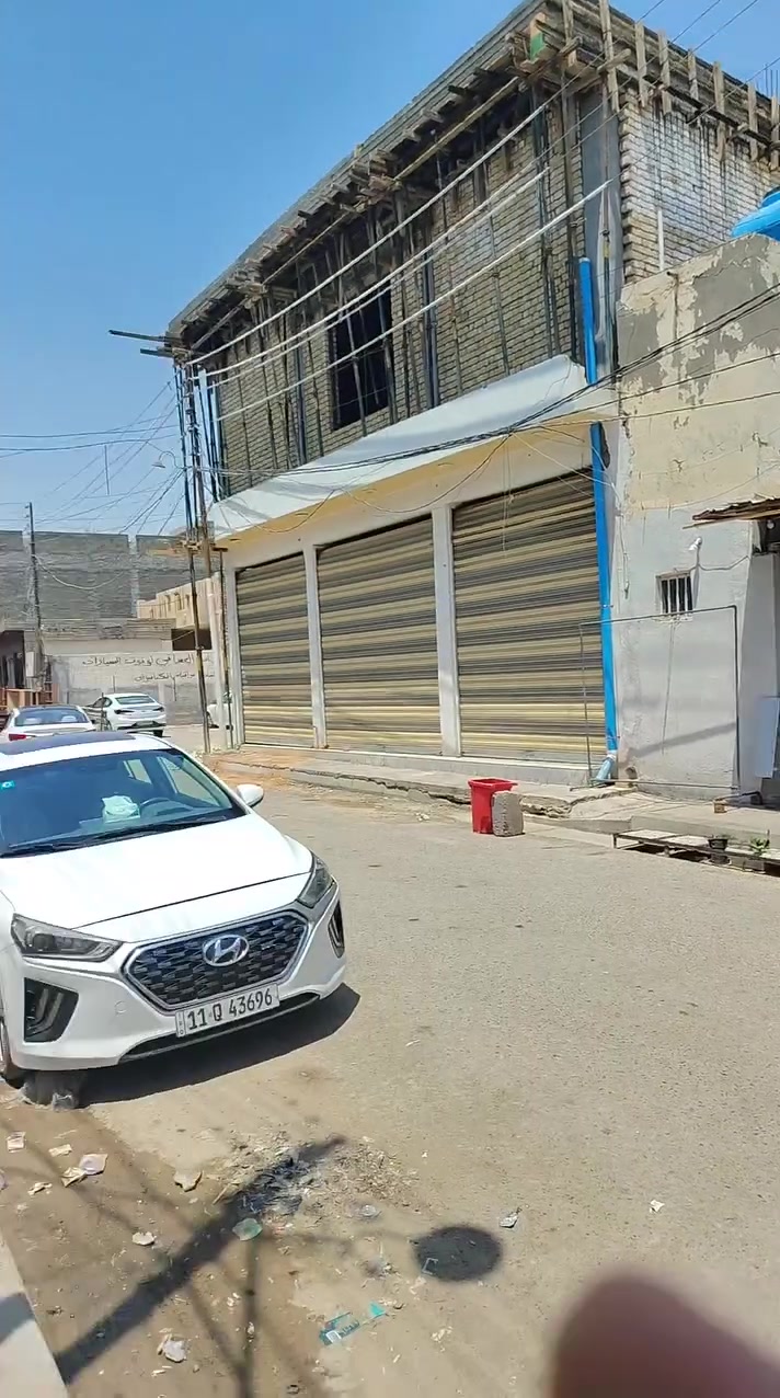 ييت تجاري للبيع قرب الحديقة العامة
مساحه 200 متر وجه 14 متر
***********
