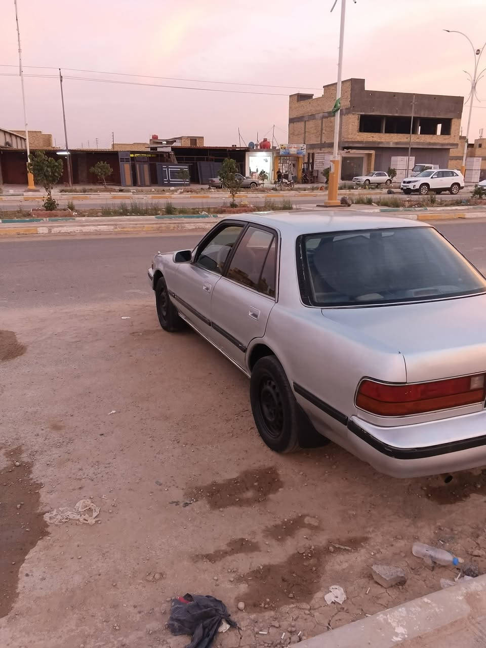 سلام عليكم مارك كربلائي ايسر بلاد كير محرك خير من الله محرك وتجي الناعم مكفوله من اللضربه والعيب شرعي مصبوغه جماليه اثر جراد حداديه جديده دواخله اللغرفه جديده سياره جاهزه تبريد كامل سياره جاهز مال جناي رقم ذي قار رقم دولي مستلم  سنونيه دولي تحويل مباشر السعر 47 وبيه مجال حق الجيه مكاني ناصريه مركز *********** توني شاد لايتات جدد مع الاشباك يعني سياره جاهزه مابيها اي نقص
