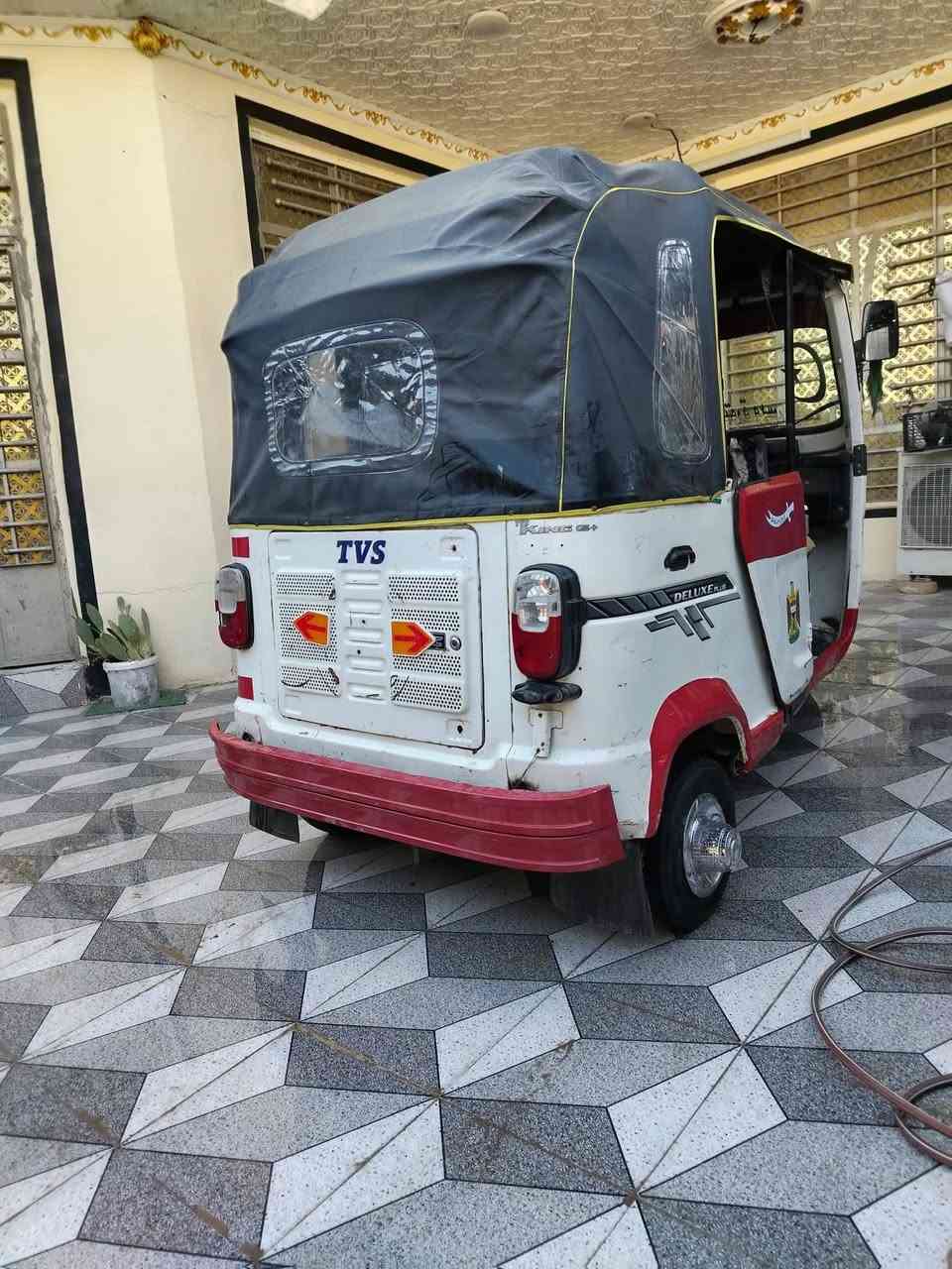 تكتك تي في اس مديل 22 مكينه مكفوله ما مفتوحه سنويه واسط مكان كوت حي الجهاد
***********
