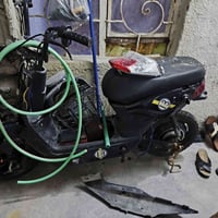 دراجه شحن تعبانه ناقصه ضفير غراضها موجود حته البطاريات سعرها 100 وبيها...