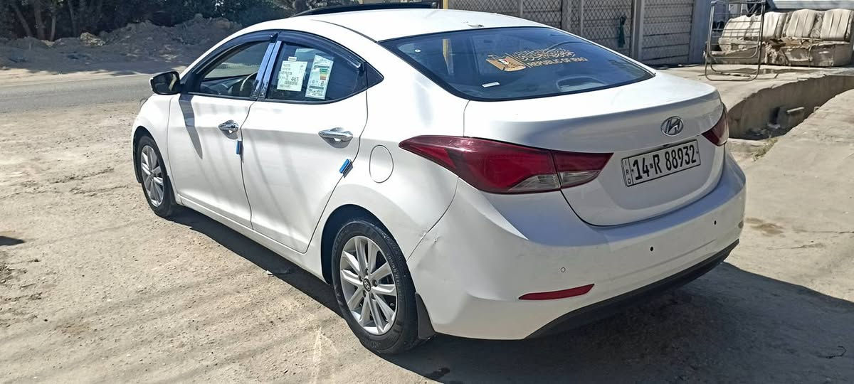 السلام عليكم النترا خليجي 2015 فول  مواصفات عدا البصمه مكينه 1800دوش لاتبخير ولاتنقيص تدفئة تبريد سونار موجود هزه جديده سنويه بسمي السعر ١٢٠ وبيها مجال مكان ناصرية مركز ***********
