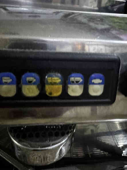 ماكنة قهوة إكسبريس إيطالي الصنع كوين اتصل *********** او***********
