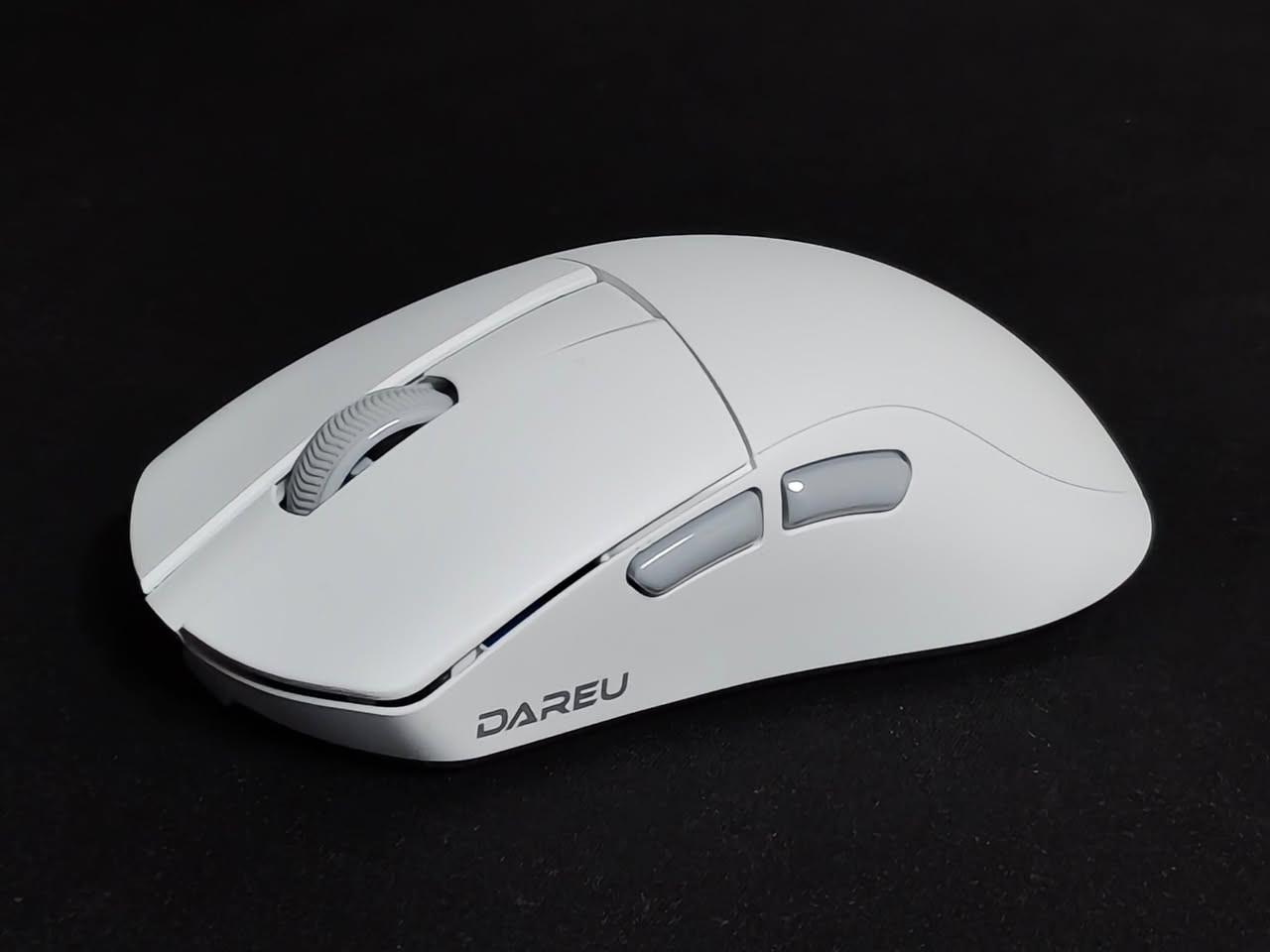 ماوسی گەیمینگ
وەک لۆک وایە نرخی خۆی ٦٩ دۆلارە
DAREU A950 PRO
PollingRate: 4K (4000Hz) زۆر خێرایە ئاگرە🔥
DPI: 26,000
PMW 3395 sensor باشترین سێنسەرە
باشترین دوگمە Kailh GM8.0 Black Mamba 
کێشی زۆر سوکە تەنها ٥٥ گرامە
بۆ شەحنیش هەر بیرتەچێت کەی یاوتە لە شەحن😁
.
تەنها ٤٥ هەزار
.
Whatsapp/ ***********
