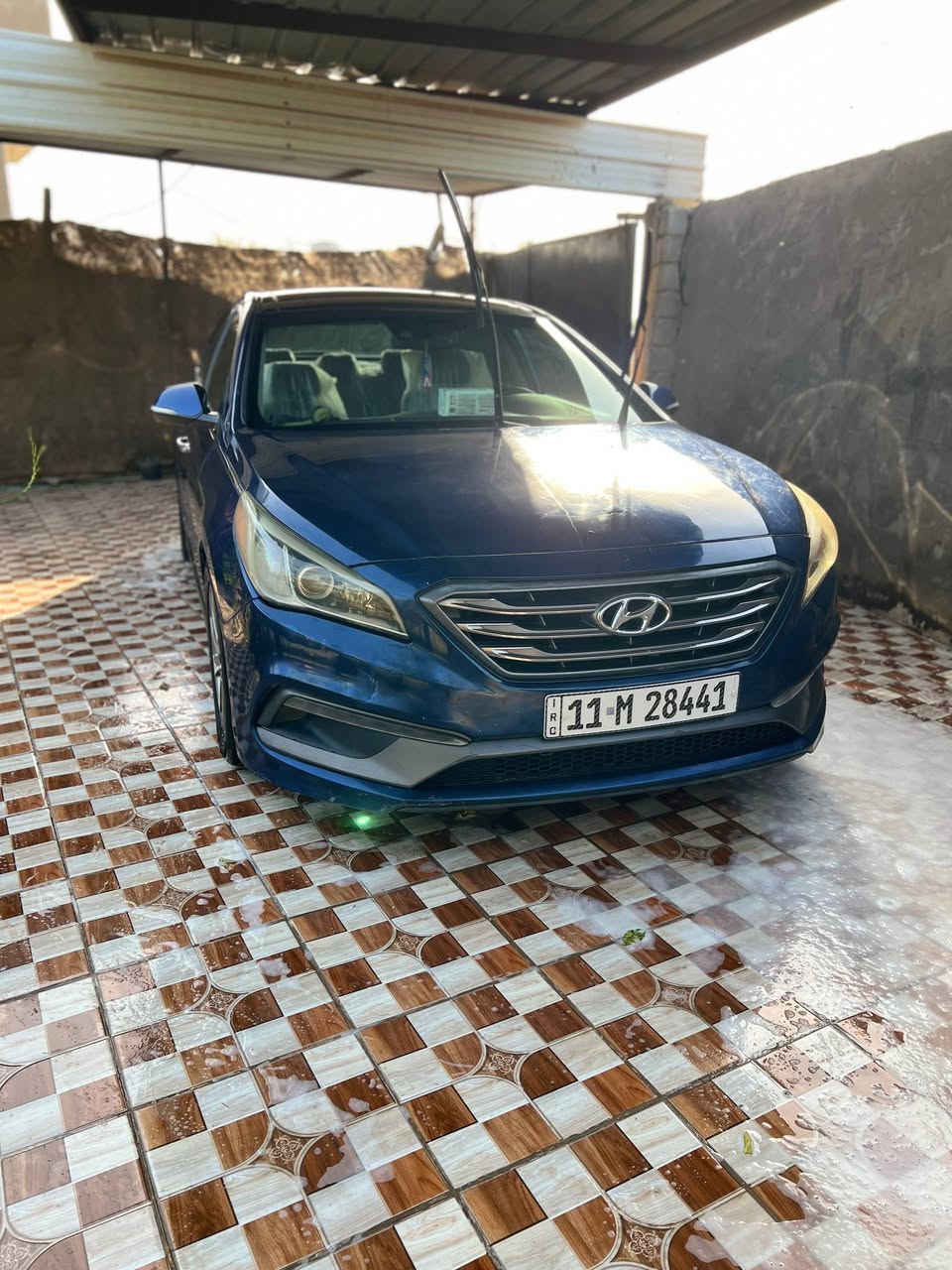 السلام عليكم للبيع أو المراوس حسب القناعة سوناتا أمريكيه الموديل (15) رقم بغداد أنكليزي هزه جديده سنويه للغاية 2031 بأسمي السيارة تحويل مباشر السيارة فول مواصفات أعلى فئة بالسوناتا سياقة ذاتيه تحكم ستيرن بنراما من أكولك فول صدك فول تعال وشوف بعينك بيه قطعتين بنيد وجاملغ أمامي  قيم الي يرضي الله والله يرحم والديك من تقيم خلي الله بين عيونك مو تنطي سعر وتكسر بحلال الناس باجر عكبه من تريد تبيع أنتَ هم ماتقبل شخص يكسر بحلالك قال رسول(ص) الكلمةالطيبة صدقه  والله يرزقكم بحق محمد وآل محمد وأن شاءالله الي تكون من نصيبه شايف كل الخير بيه بحق محمد وآل محمد  وأعتذر عن الأطالة 
رقم الهاتف: ***********
