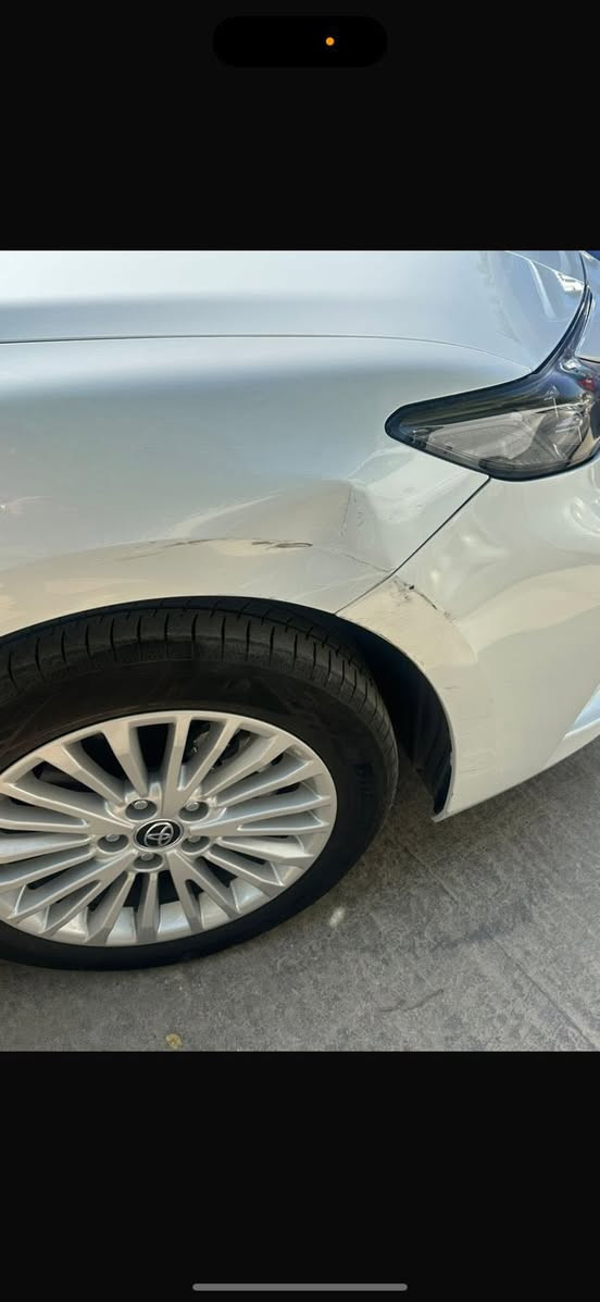 سلام عليكم كامري موديل ٢٠٢٥شركه ساز رقم بغداد بانزين فقط بيه طخه خفيفه بل ٤اصابع راجعه PDR  الباقي كفاله عامه ماشيه ٣٠السعر ٢٧٢ مجال للاستفسار اتصل على الرقم ***********
