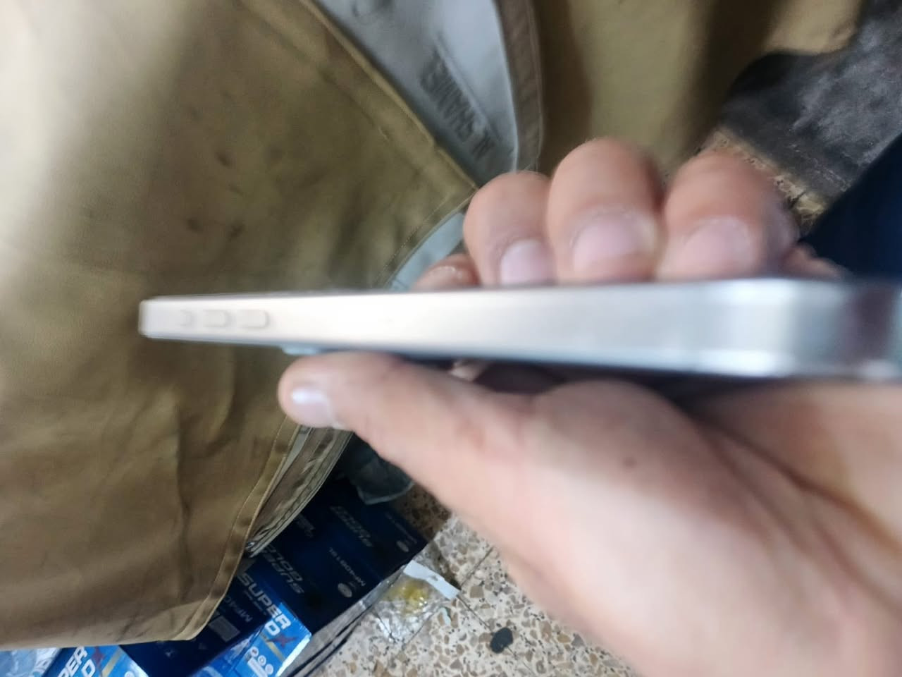 سلام عليكم15برو ماكس ذاكرة256  بطاريه 85 نضافه 98 شخط مالي كفاله عامه متداخل تصليح ابد سعرة1150 مكاني  بغداد  زعفرانيه***********

