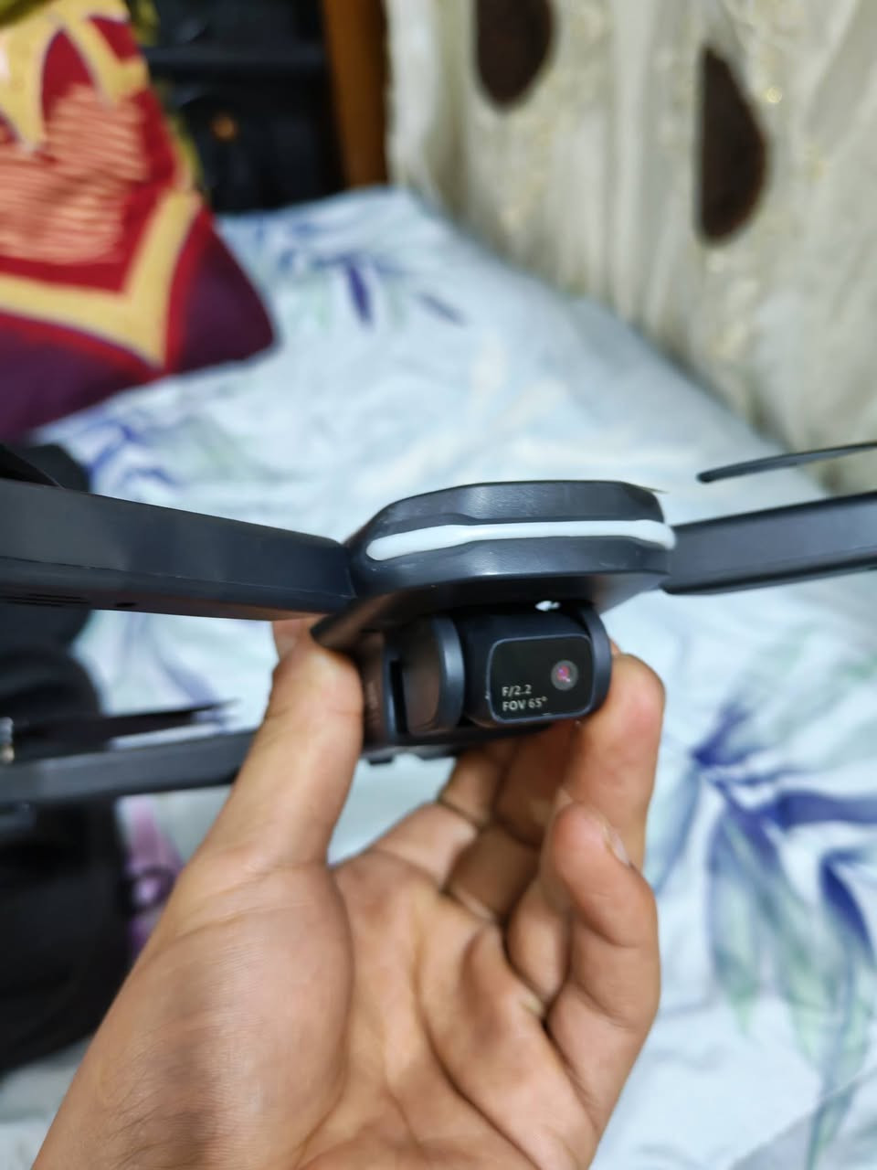 ماركهhs  درون للبيع مع كامل ملحقات جديدة ريش اضافيات بطاريتين وشاحنه  جنطه كامله مكمله  للبيع مكاني بغداد الحسينيه  ***********
