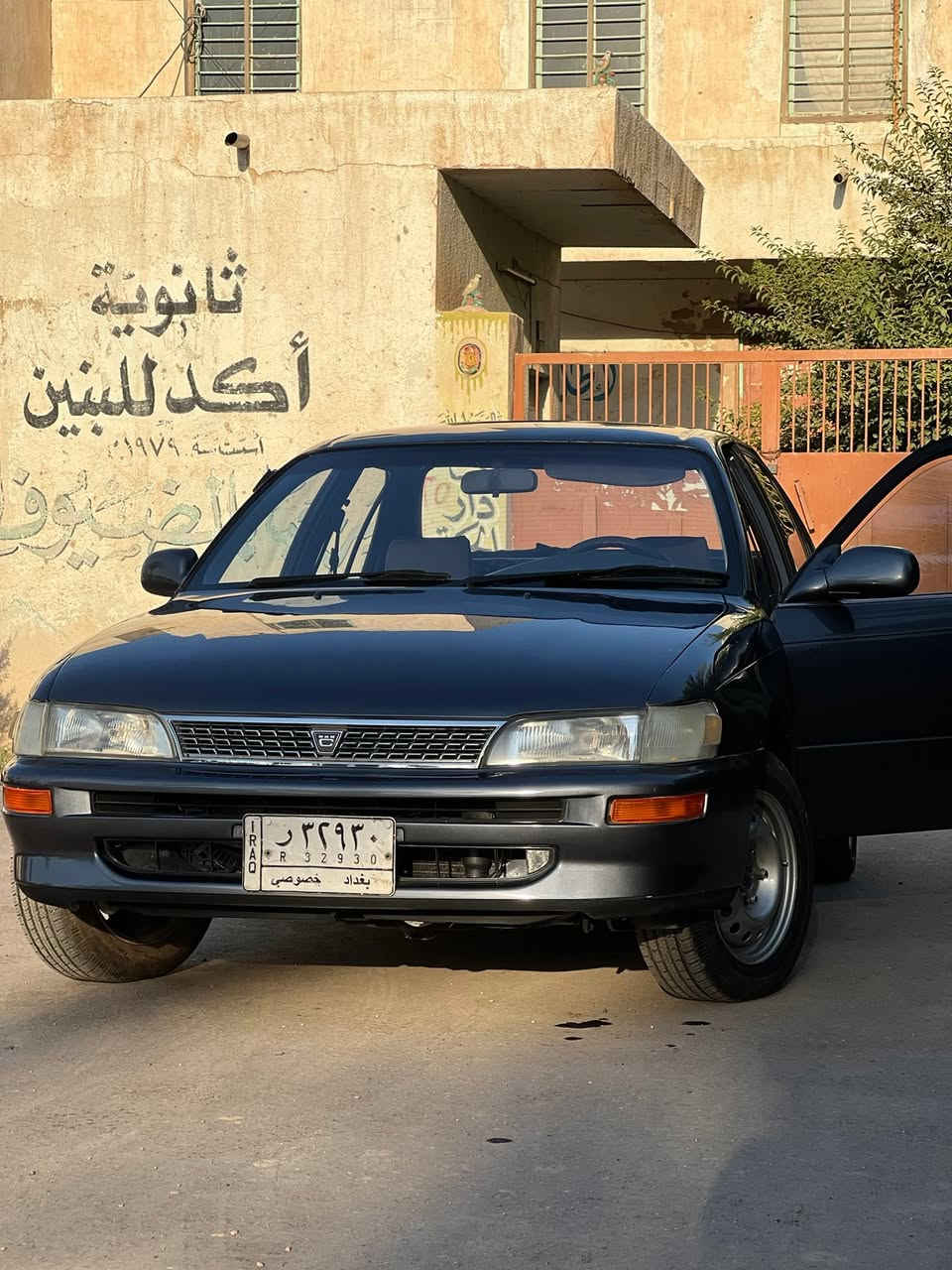 كورلا ٩٣ محور رقم بغداد سنوية ساقطة بشهر الـ١ السيارة جاهزة من كلشي مكينة وكير وحداده امامية وخلفية وتبريد جديد وشغال مصبوغة عام اثر جراد مكفولة من الضربة والكص ونقل 
السعر ٥٧ وبها مجال بسيط
العنوان / النجف -كوفة 
للتواصل ***********
