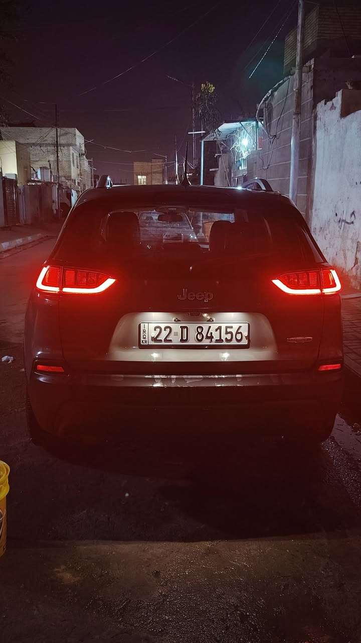 سلام عليكم جيب بزون 2020 ماشيه 53الف سياره امريكيه فول مواصفات عده الفتحه رقم أربيل تريد مداور تريد وكاله صفر غرامه مكينه 2.4 اربعه سلندر  كير 8  نمر السياره نضيفه السعر 140 وبيه مجال  الاستفسار ***********
