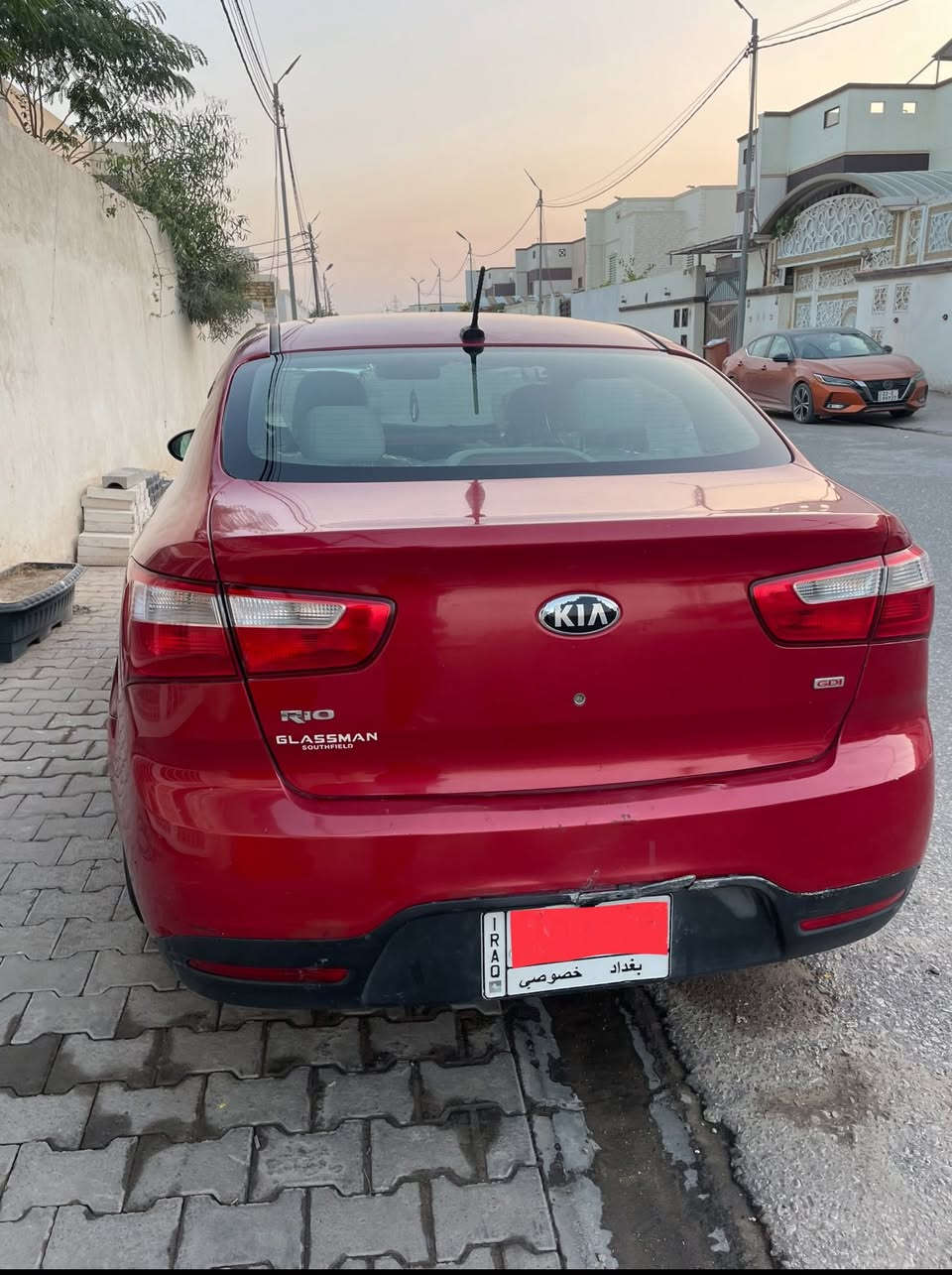 السلام عليكم
كيا ريو للبيع موديل 2013 
رقم بغداد بأسمي سنوية نهاية 2026
المواصفات :
محرك ١٦٠٠ 
كير ٦ نمر رياضي
تحكم ستيرن
شاشة 
كاميرا
Eco
ABS
السيارة نظيفة جداً استخدام شخصي حتى كتلوكات الشركة بيها
حادثها بسيط
السيارة موجودة بالنجف
السعر 90 وبيها مجال قليل

***********
