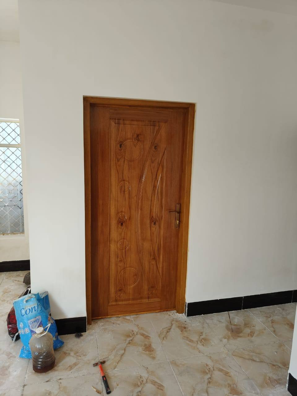 السلام عليكم اليريد تصليح اخشاب أو صبغ غرفه صاج أو بوب كافت تصليح وصبغ الخشاب بخدمتكم وين مجان اشتغل وسعار مناسبه شغلي موقعي بلبيوت وين مجان بخدمتكم والتزام بلمواعيد رجال اريد اعيش عل باب الله وين يصير رزق اروح اشتغل *********** وتساب
