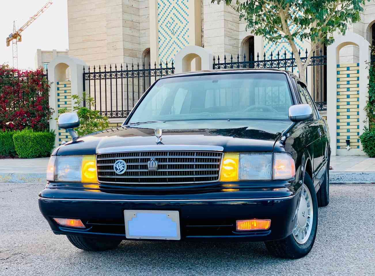 السلام عليكم ورحمه الله اخوتي الكرام 
للبيع ارنب طويل لون نيلي كحلي موديل 1995  رقم بغداد مشروع وطني تحويل مباشر سنويه مجدده لل 2029 
گير ومكينه 2500 حاويه شرط 
مثل مامبين نضافتها بالصور السياره كفاله عامه من كلشي كص ونقل وعيب وضربه واصوليات وخياس شرط الجمالية مثل الصور جاهزه من كلشي دواخل دشبول خلفي امامي ثلاجه بطاين ارضيه جلد تنته جديده كهربائيات البطن والخارج كلها شغاله حداديه اسفنج شرط تخم تاير ويل جديد جعمقه وباور جدد ادامه جديده ترايك وين ميعجبك السياره كفاله وجاهزه وحلوه مال جناي مكان السياره كربلاء السعر 65 وبيها مجال بسيط للشراي 
للاتصال....***********
