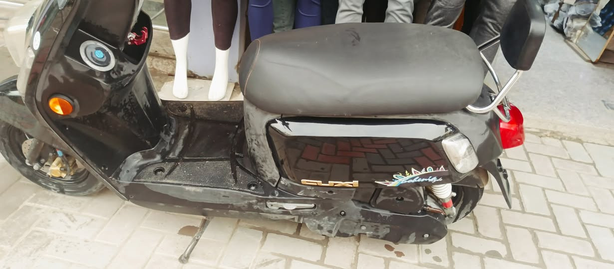 السلام عليكم دراجه بوليس مسطره نوزل موديل 12 الدراجه كلش نضيفه مناقصه شي معروضه مليون وبيه مجال مكاني بابل مسيب رقم الهاتف ***********
