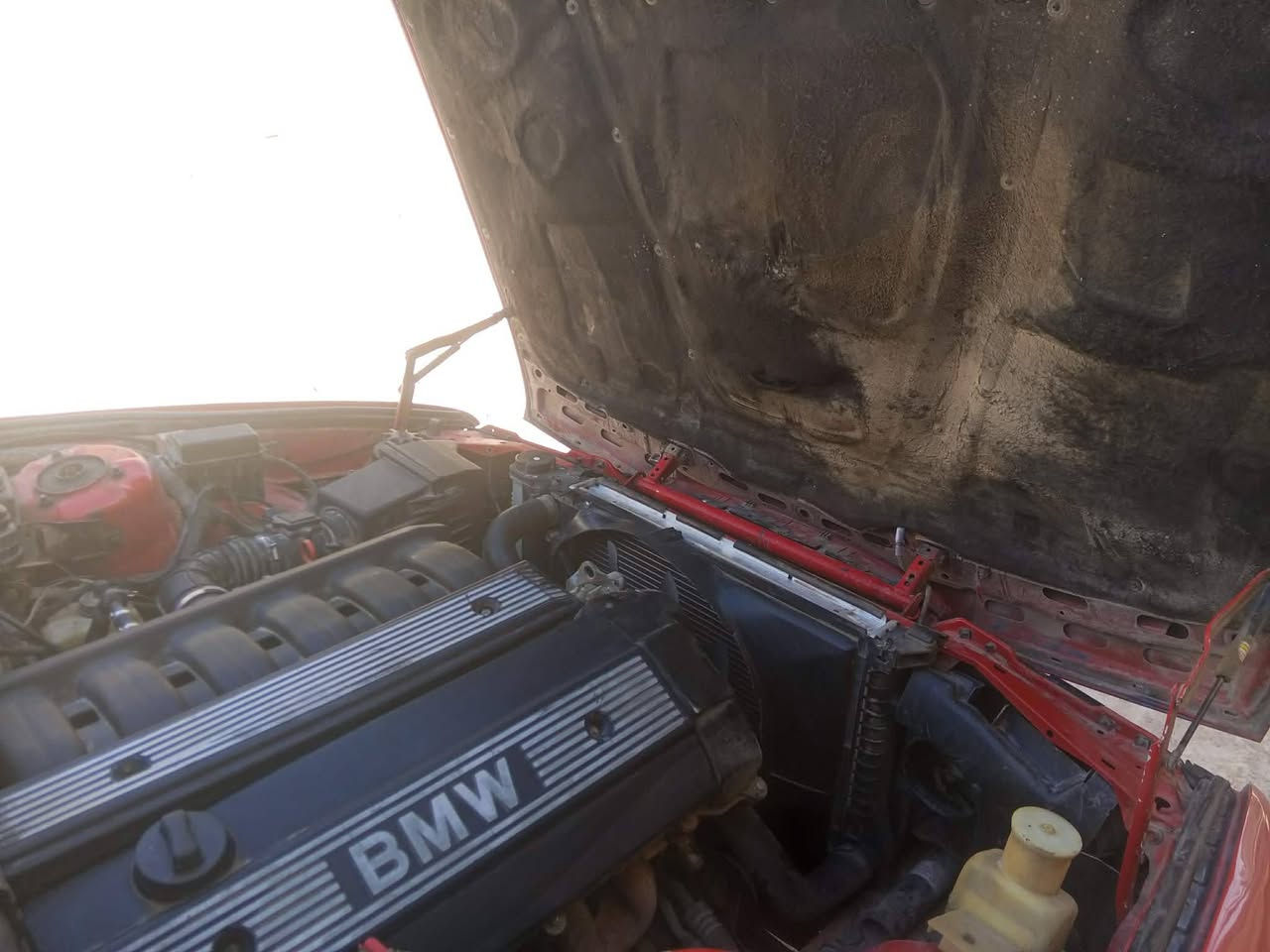 السلام عليكم للبيع بي ام 525  92 رقم اربيل تحويل او وكاله بالخدمه سياره جديده لسعر 55 مكان بابل الحله ***********
