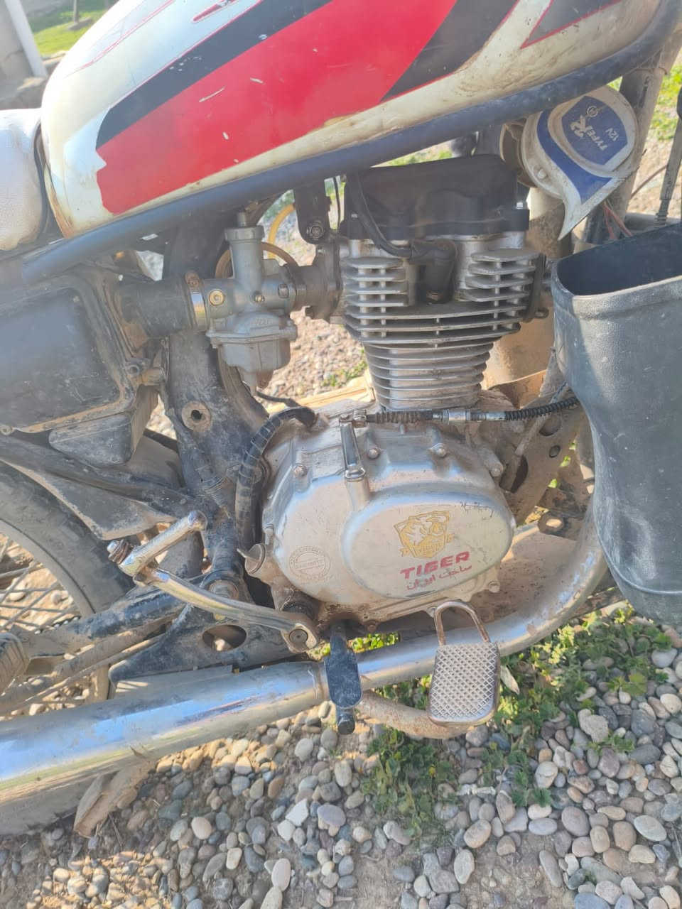 السلام عليكم ماطور تايكر 20  نضيف بل حقيقه احله السعر 275 وبي مجال شي قليل المكان جنوب الموصل قريه السفينه رقم***********
