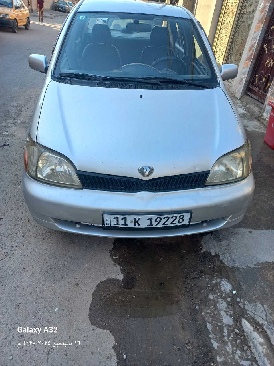 السلام عليكم تيوتا ايكو للبيع او امراوس بحديث عالي مع الفرق نقد  موديل ٢٠٠٢ رقم بغداد دولي بسمي سياره محرك كير جيد تخم تاير وبطاريه جيد صدر امامي خلفي جديد سياره اترايهه حلو وين ميعجبك اطلع بيه العنوان بياع التقاطع الشرطه الرابعه
