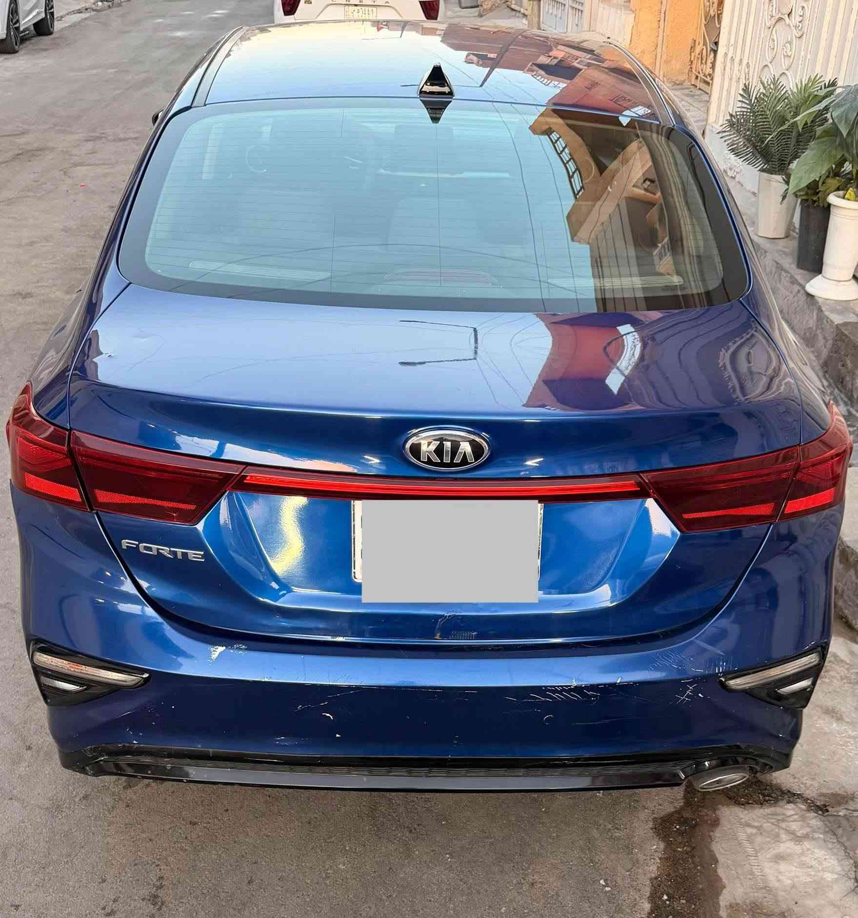 سيارة فورتي وارد امريكي ضربتها بالصندوك التفاصيل بالتقرير مال فحص والسعر بي مجال
*********** بغداد, العراق
