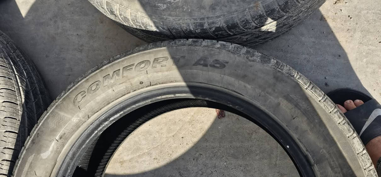 سلام عليكم تايرات سبورتج  امريكي ثنين نضيفات وثنين 50%نظافتهن حجم 19 سعر 75 بيهن مجال قليل عنواني بغداد بسماية 
***********
