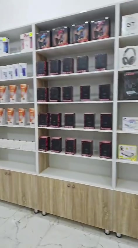 السلام عليكم
محل صيانة موبايل للبيع لعدم التفرغ بحاله جيده وشغل ممتاز مع فاترينات وميز صيانه وادوات صيانه موقع المحل تجاري جدآ حي الشهداء قرب جامعة العين  المحل جاهز للعمل 

للاستفسار الاتصال ع الرقم 

***********
