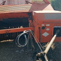 كابسة للبيع ..نوع گلگان يطالي.. الأستفسار الأتصال على 07830382568