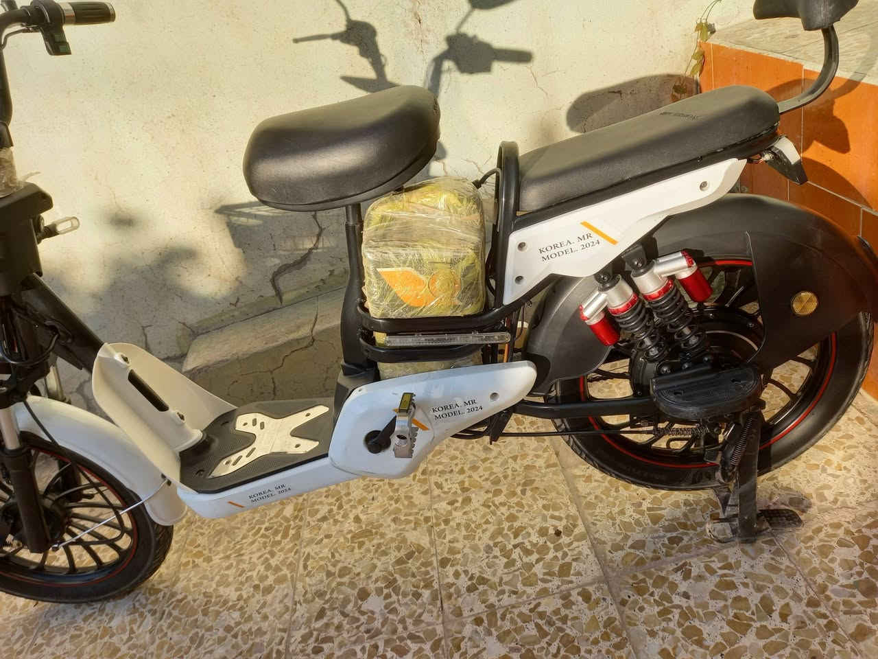 سلام عليكم لبيع مطورين شحن نضيفات وضع شركة السعر الصغير 200 الف والكبير 350 الف وبي مجال العنوان موصل الجانب الأيسر 
***********
